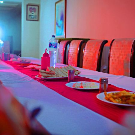 Quick Continental Hotel - Jail Road Lahore Exterior photo