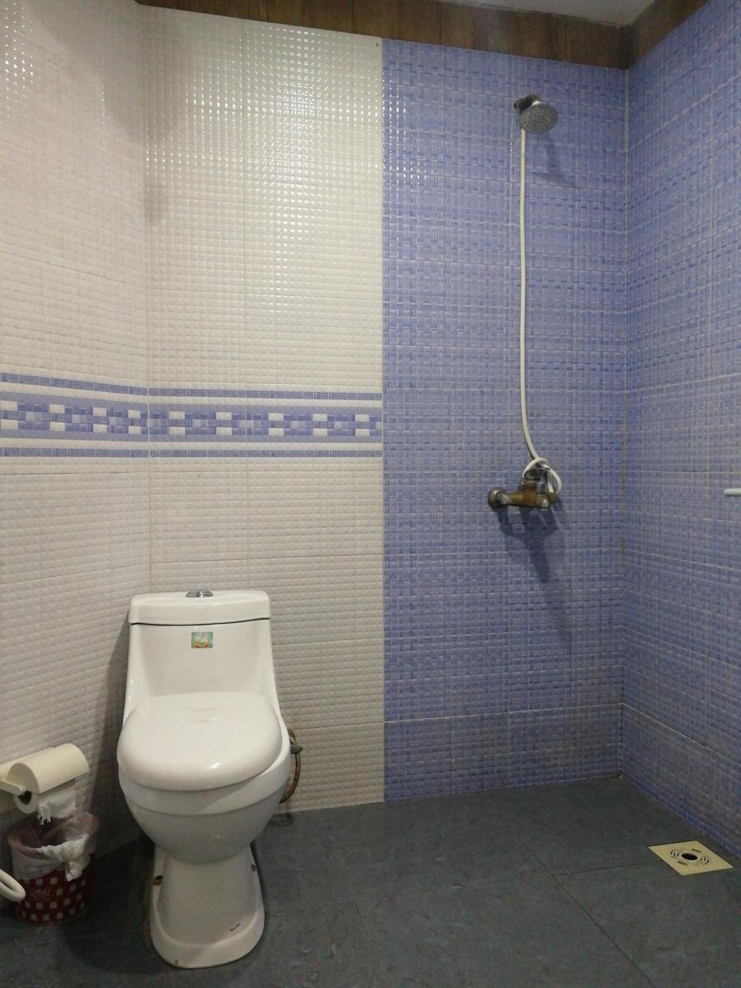 Quick Continental Hotel - Jail Road Lahore Room photo