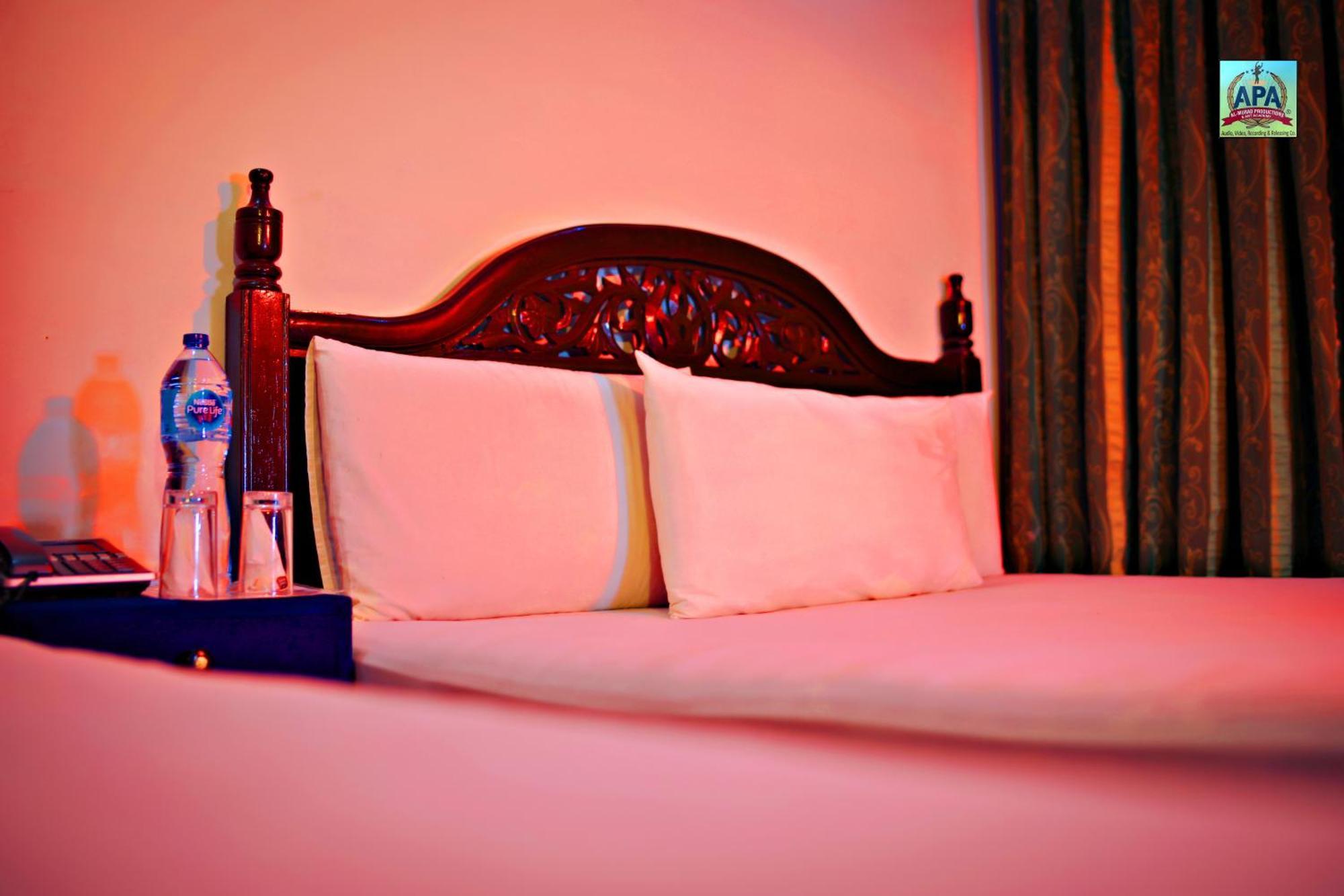 Quick Continental Hotel - Jail Road Lahore Exterior photo